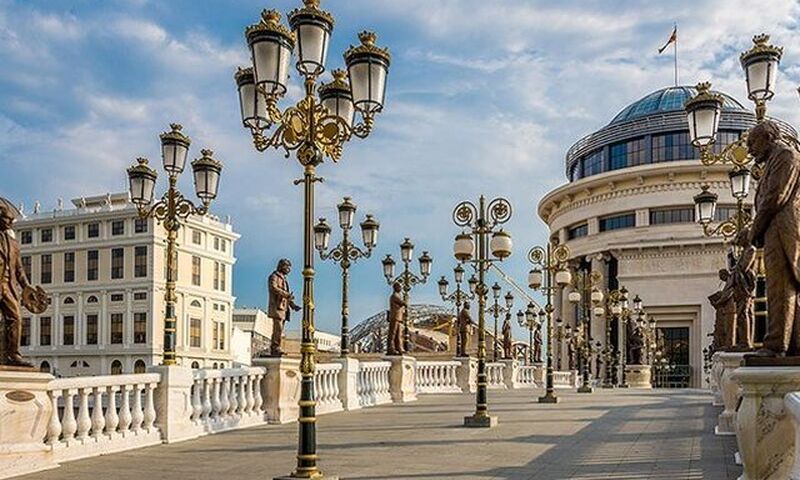 İzmir'den Aktarmasız Kosovalı Elegant Balkan Turu