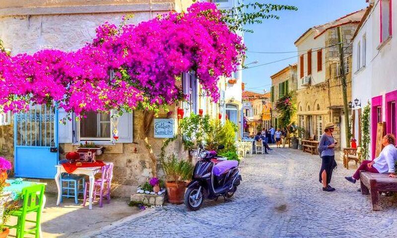 Günübirlik Cunda Adası, Sarımsaklı Plajı ve Aşıklar Şelalesi (Yüzme Molalı)